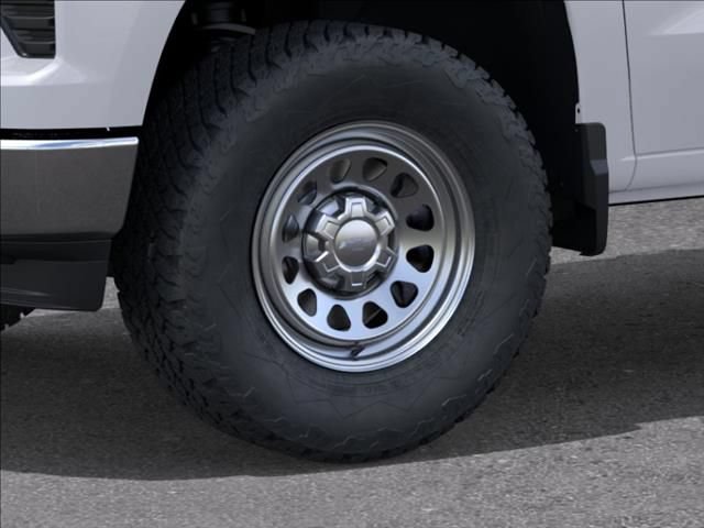 New 2026 Summit White Chevrolet WT image 9