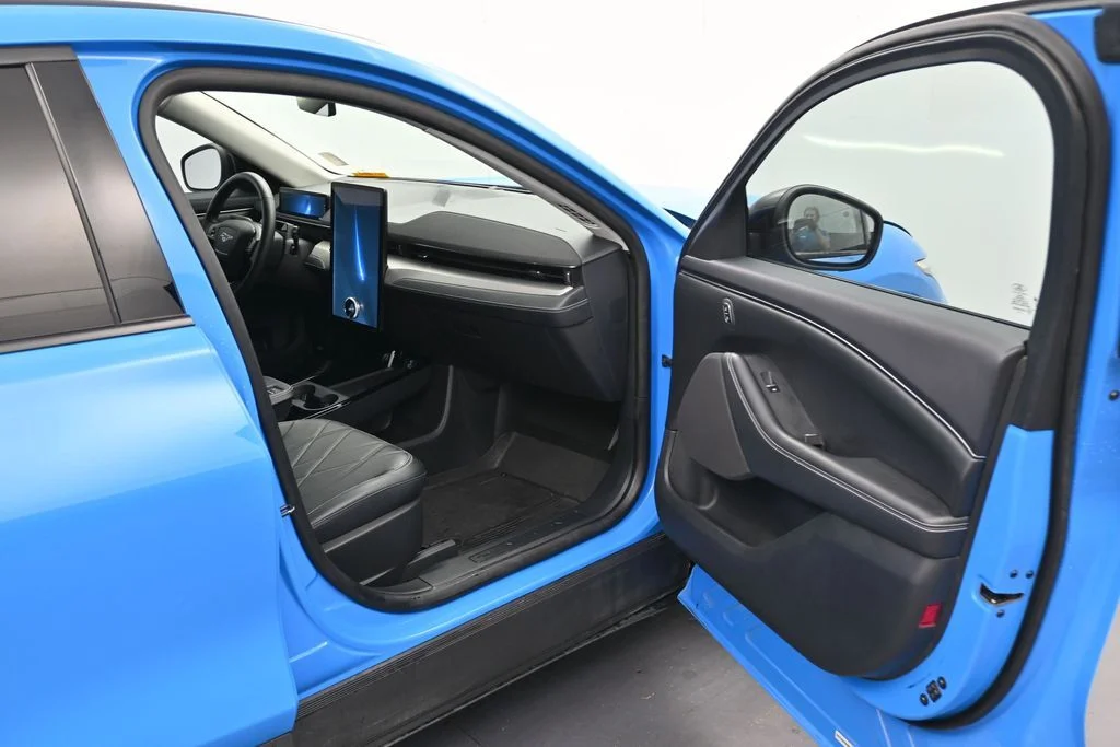 Used 2023 Grabber Blue Ford Select image 16