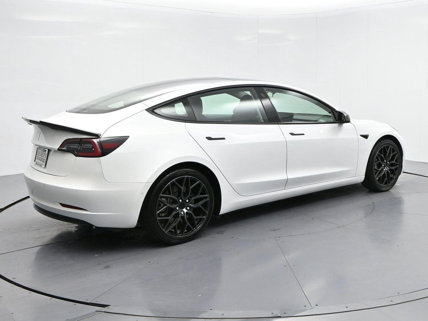 Used 2021 Pearl White Multi-coat Tesla Standard Range Plus image 7