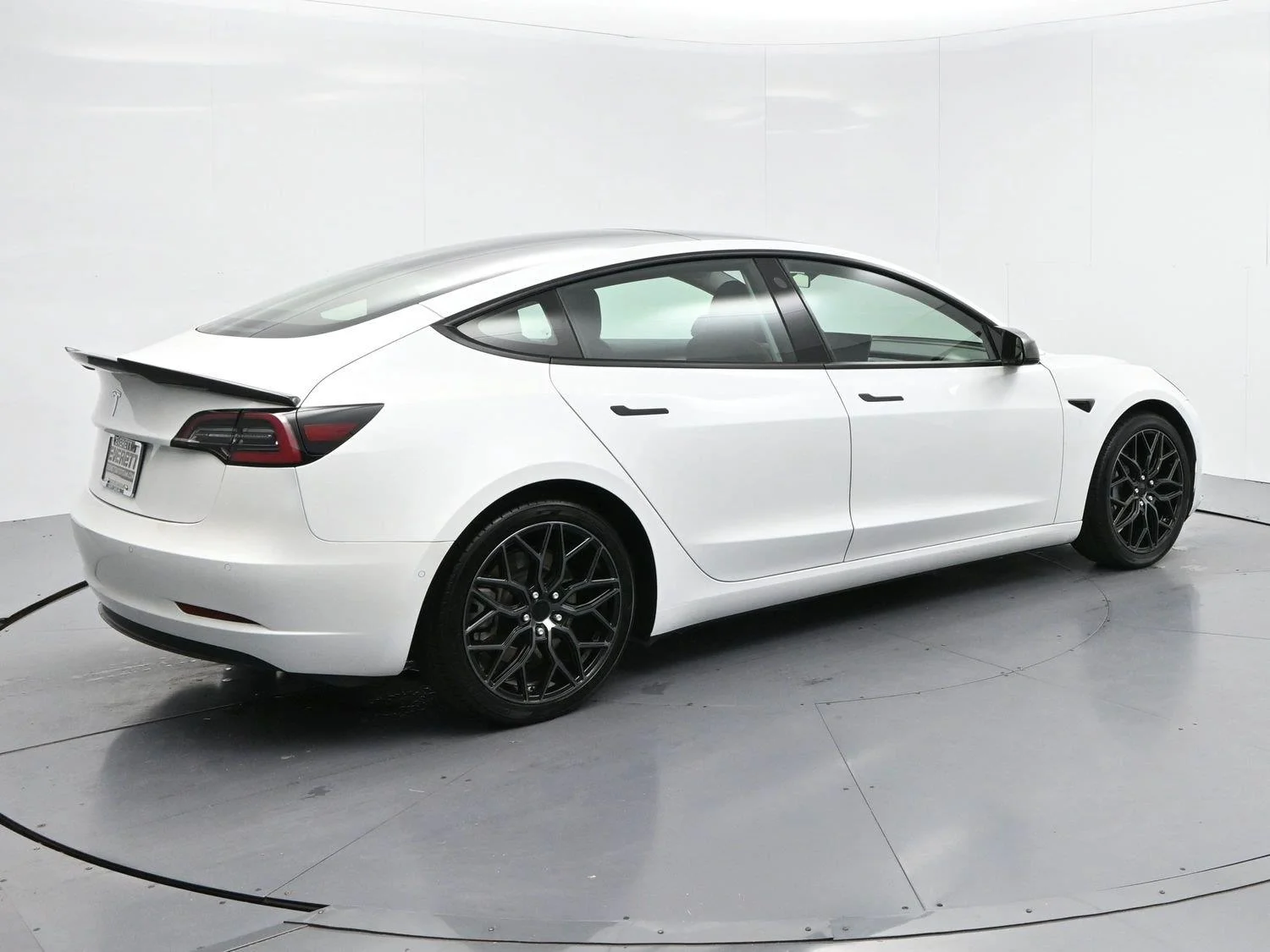 Used 2021 Pearl White Multi-coat Tesla Standard Range Plus image 7
