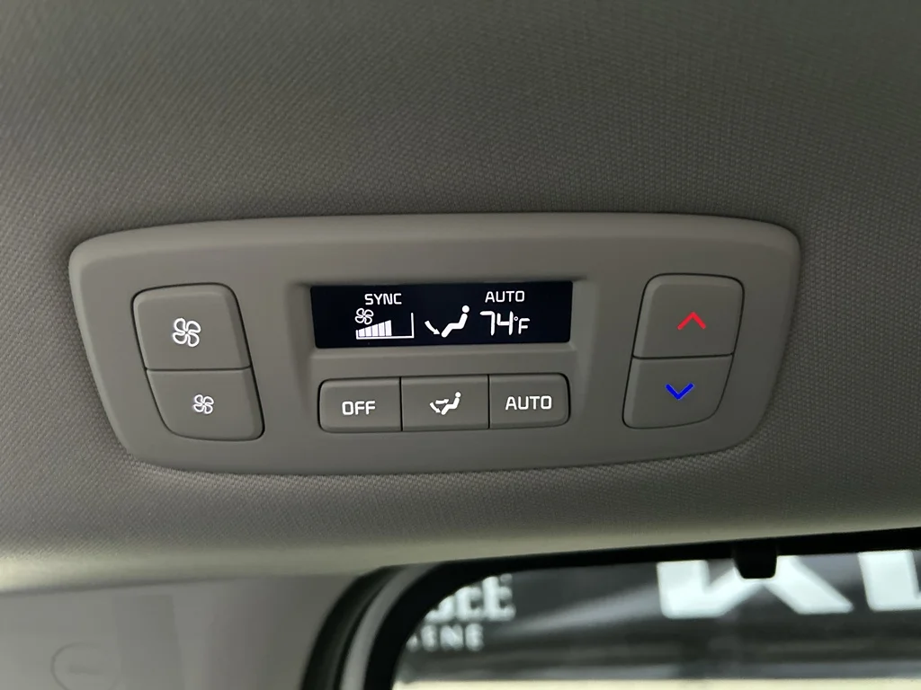 New 2026 Snow White Pearl Kia SX Prestige image 16