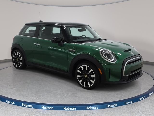 Certified Used 2024 Green MINI  image 3