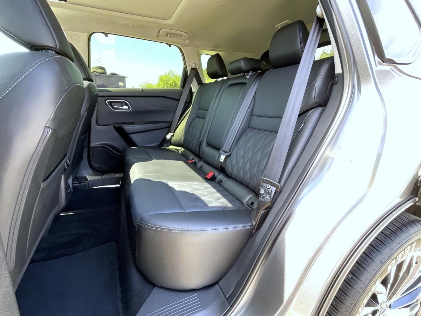 Used 2026 Gray Nissan Platinum image 20