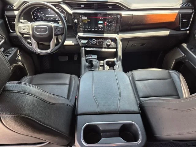 Used 2024 Onyx Black GMC Denali image 10