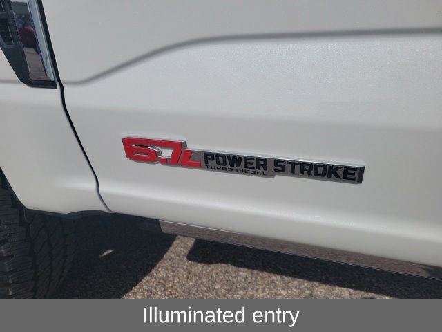 New 2026 Star White Metallic Tri-Coat Ford F-250® Platinum® image 49