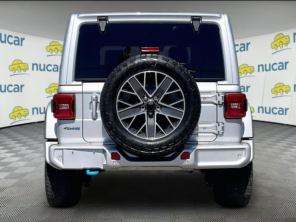 Used 2024 Silver Jeep High Altitude 4xe image 5