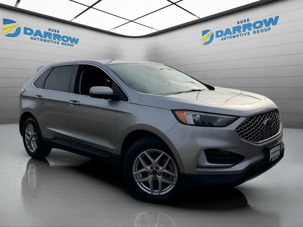 Used 2024 Silver Ford SEL image 7
