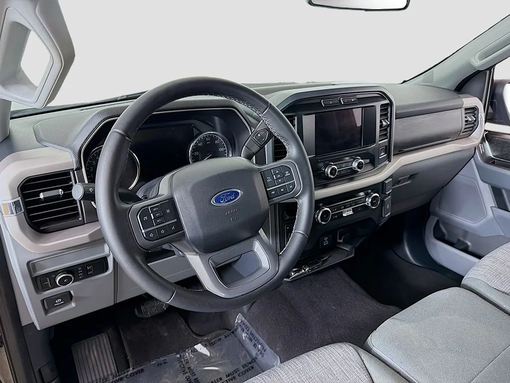 Used 2023 Stone Gray Metallic Ford XLT image 18
