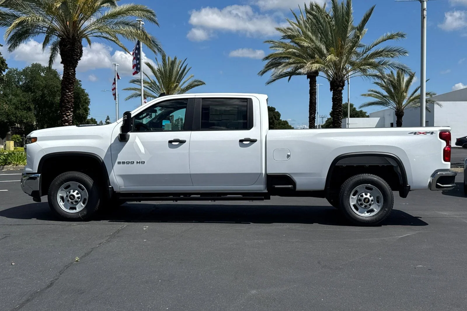 New 2026 Summit White Chevrolet WT image 6