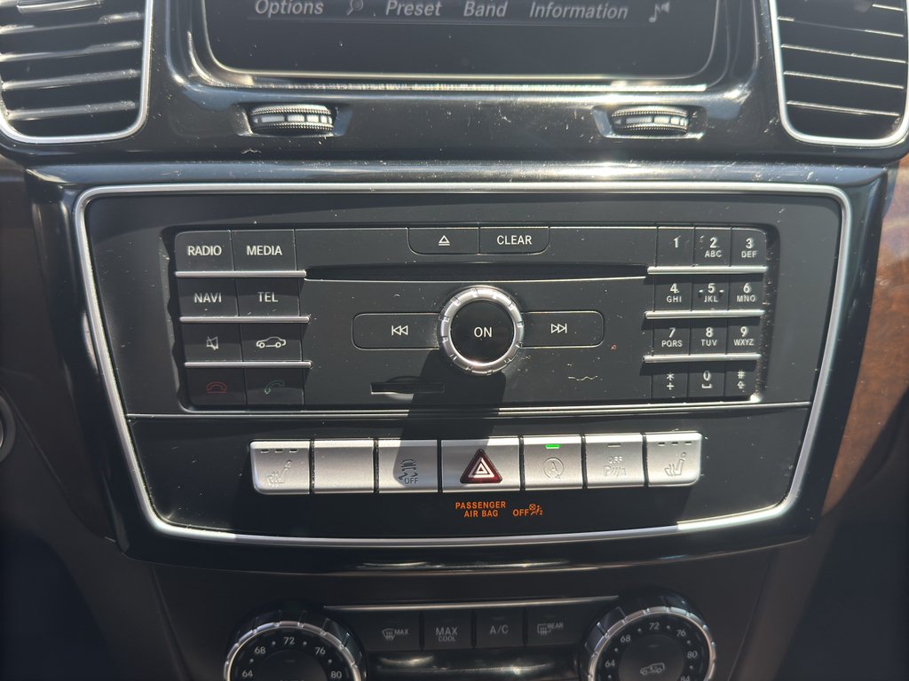 Used 2019 Black Mercedes-Benz 450 4MATIC® image 32