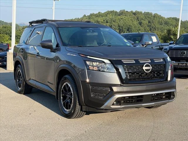 Used 2024 Gun Metallic Nissan Rock Creek image 9