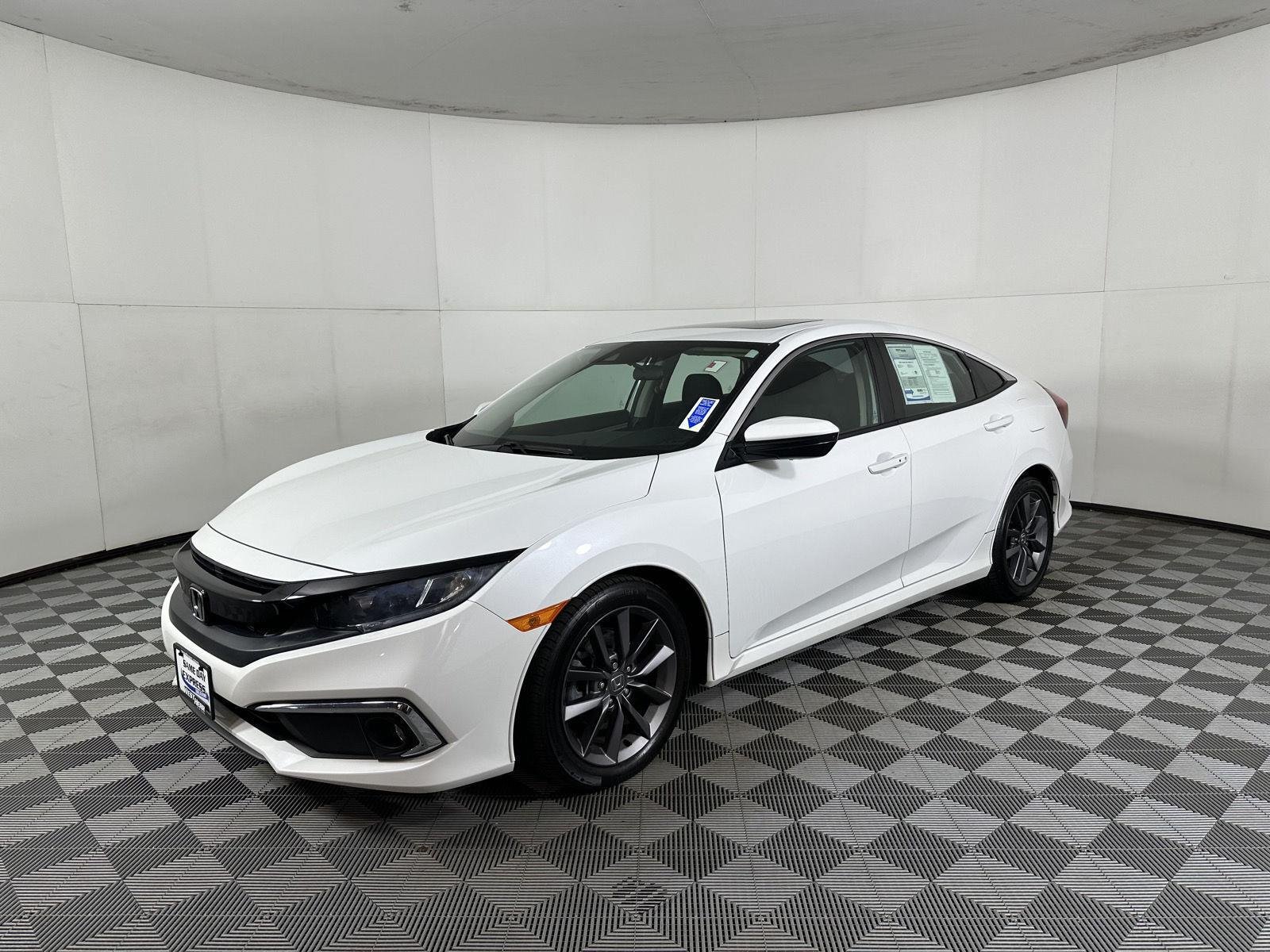 Used 2021 Platinum White Pearl Honda EX image 9