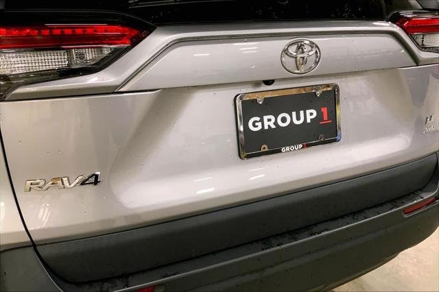 Certified Used 2023 SILVER SKY METALLIC Toyota  image 31