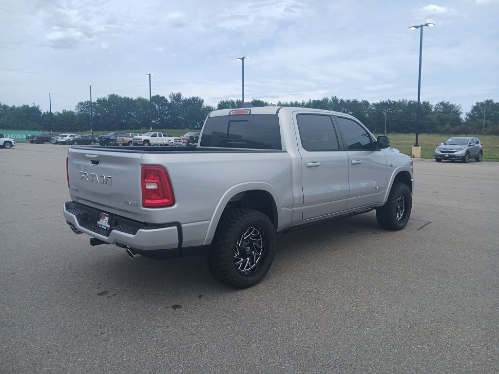 2026 RAM 1500 Laramie - Photo 8