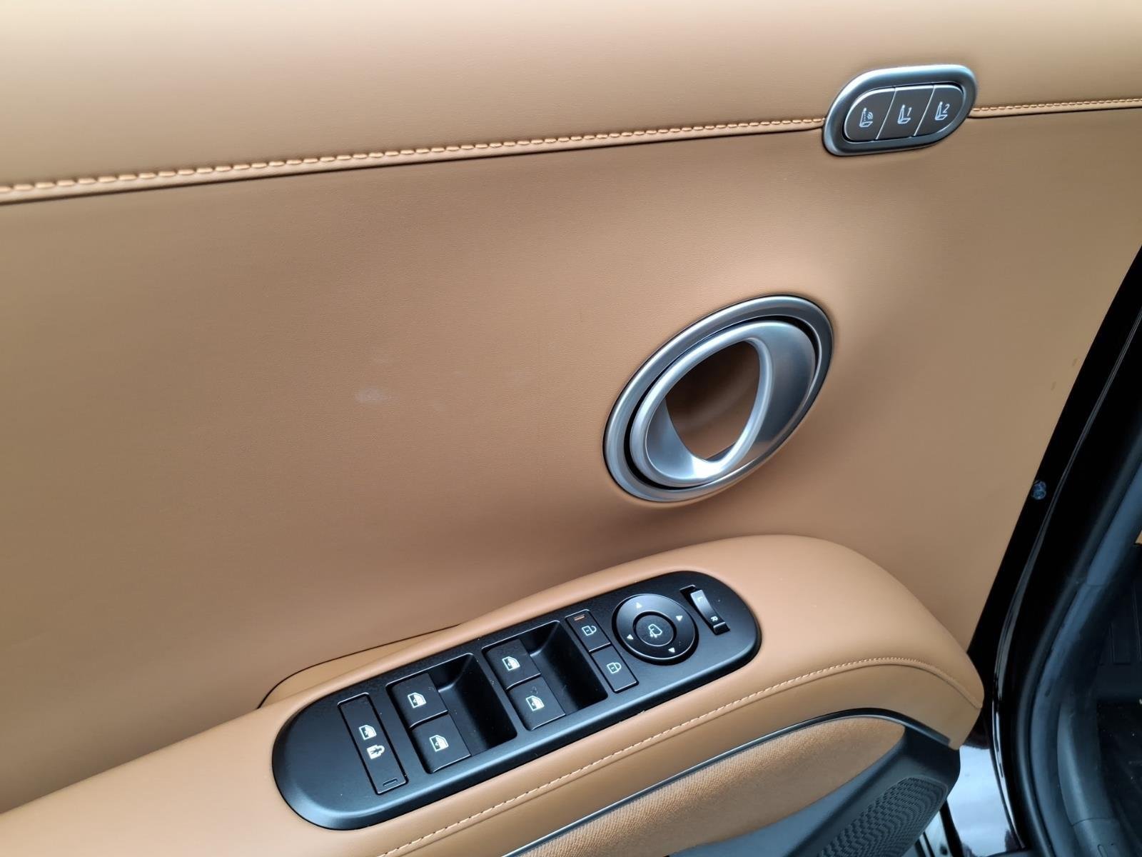 New 2027 MAROON HYUNDAI CALLI image 13