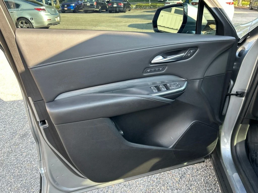 Used 2025 Silver Cadillac Premium Luxury image 15