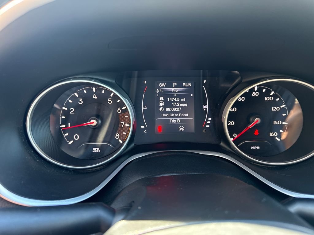 Used 2019 Gray Jeep Latitude image 16