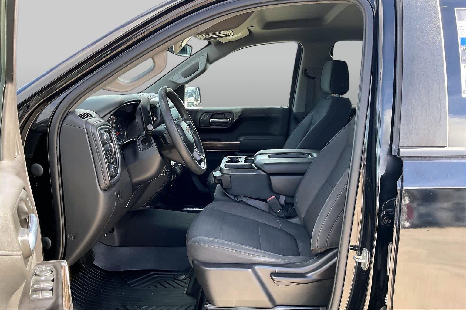Used 2020 Black Chevrolet LT image 7