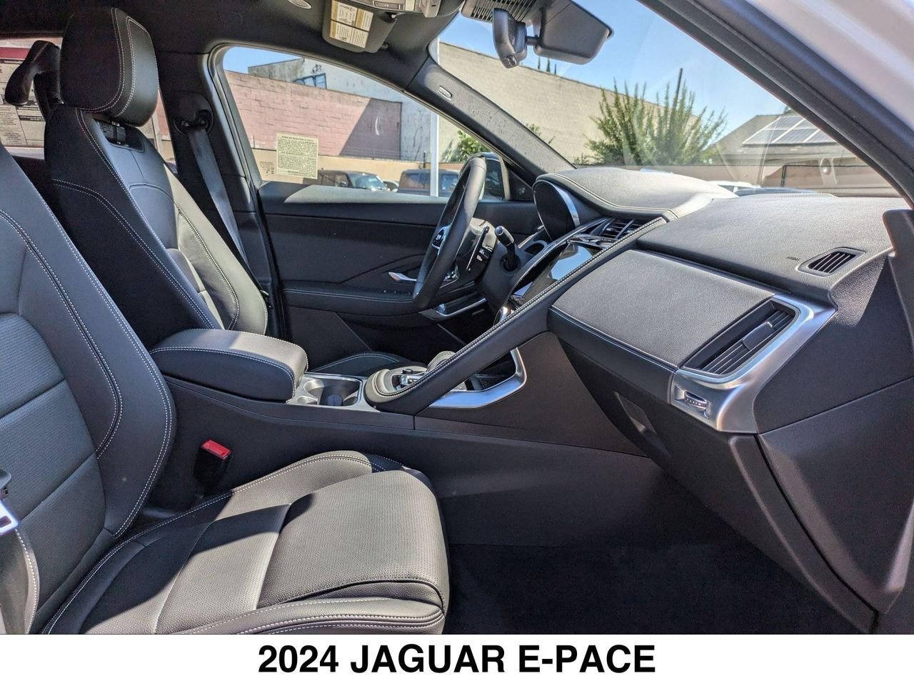 2024 Jaguar E-Pace R-DYNAMIC SE - Photo 13