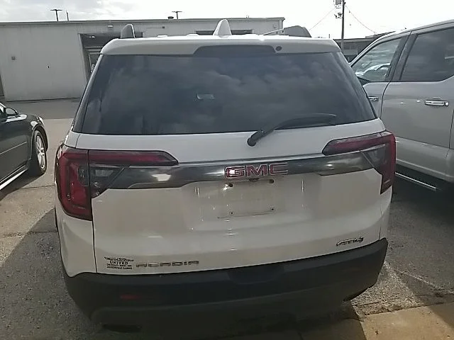 Used 2021 White GMC AT4 image 20