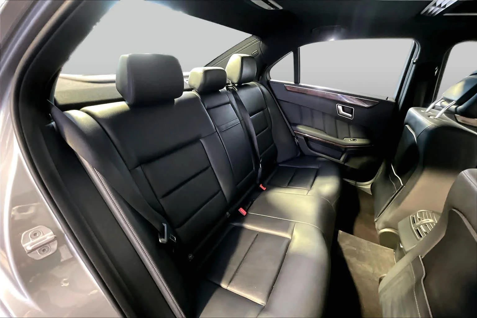 Used 2013 Palladium Silver Metallic Mercedes-Benz E 350 Sport image 19