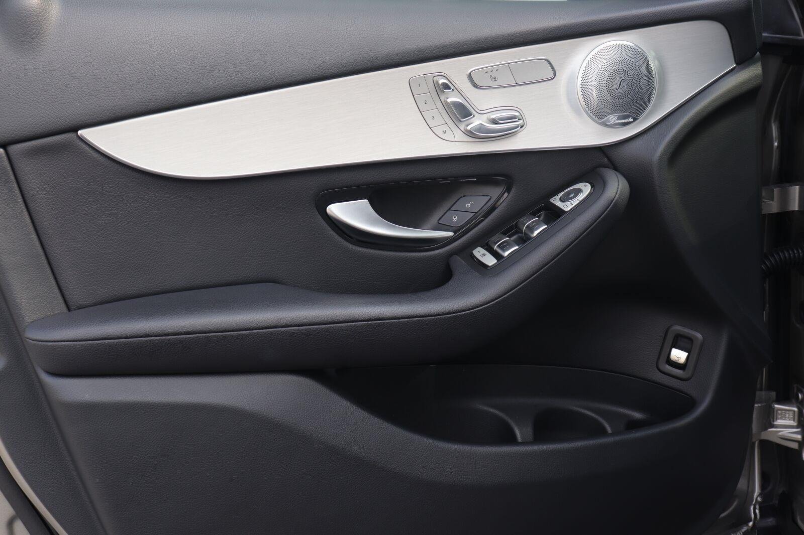 Used 2019 Mojave Silver Metallic Mercedes-Benz GLC 300 image 9