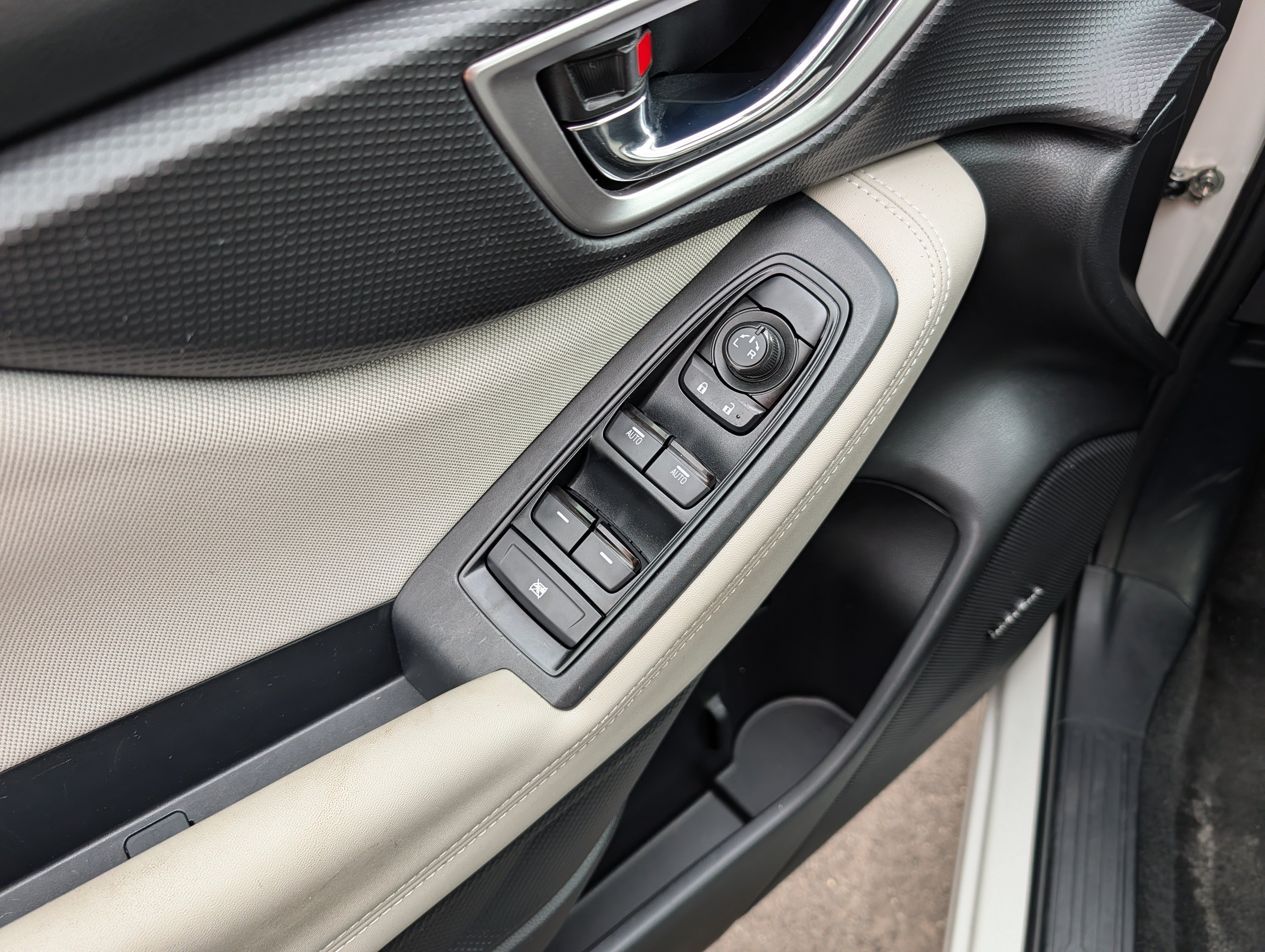 Used 2024 Crystal White Pearl Subaru Premium image 19