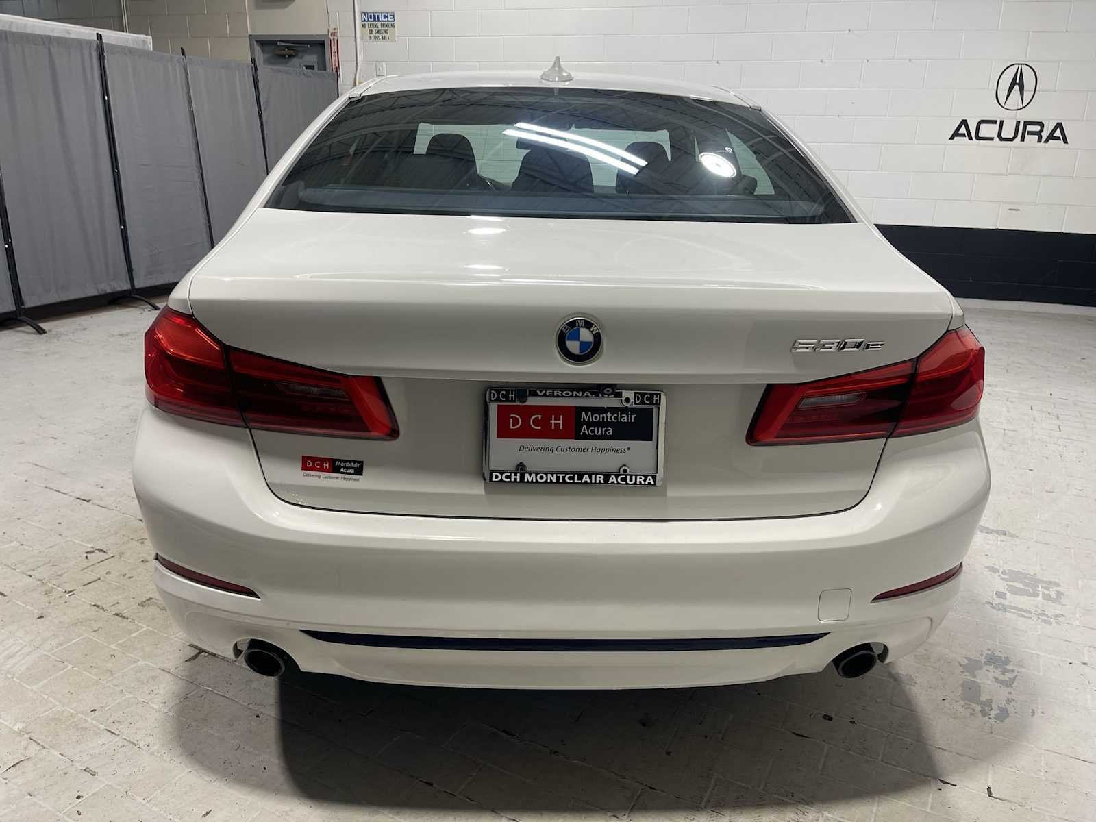 Used 2018 White BMW 530e xDrive iPerformance image 5