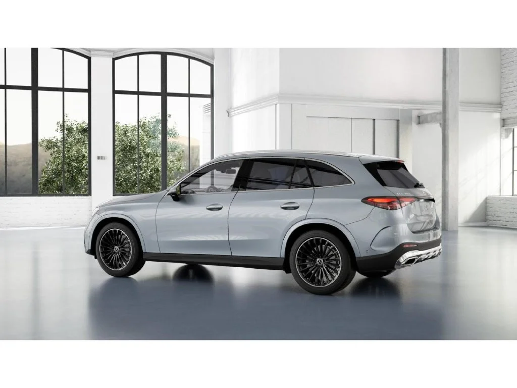 New 2027 Silver Mercedes-Benz GLC 300 image 31