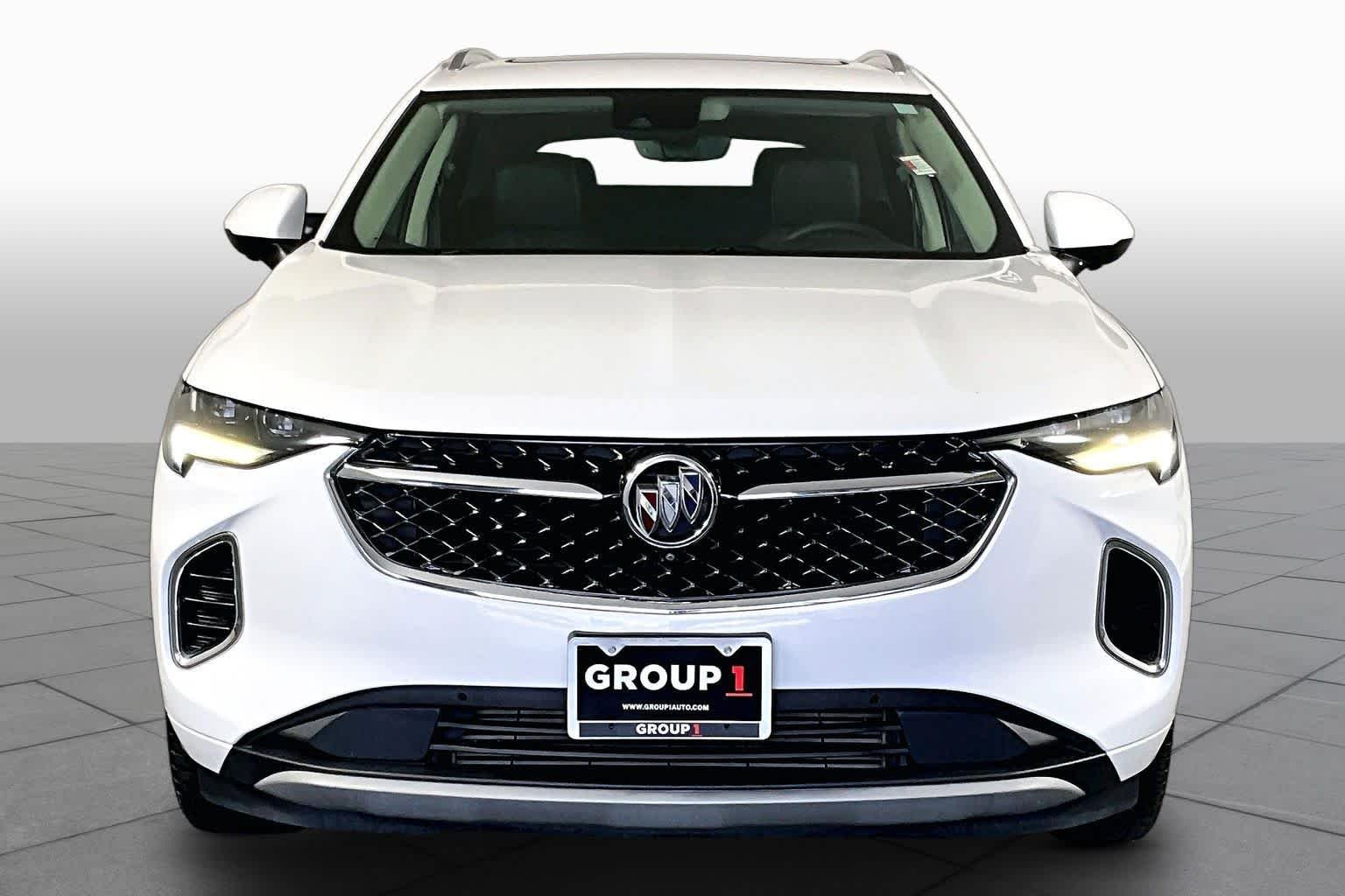 Used 2021 Summit White Buick Avenir image 4