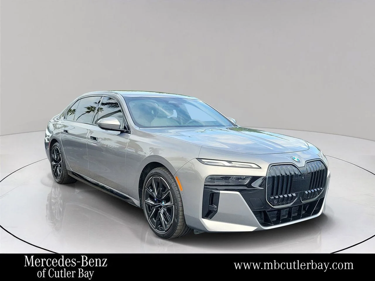 2024 BMW 7 Series 740i's photo