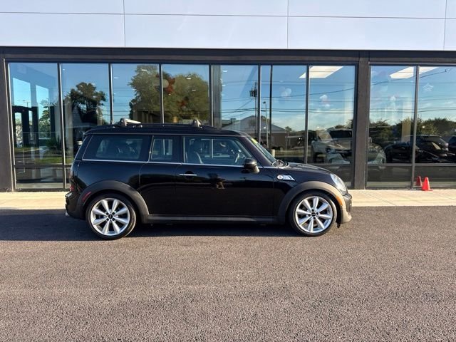 Used 2014 Black MINI Clubman image 2