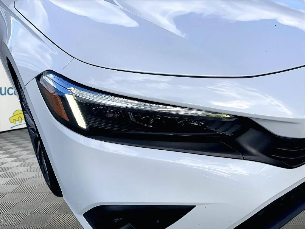 Used 2022 White Honda Touring image 33