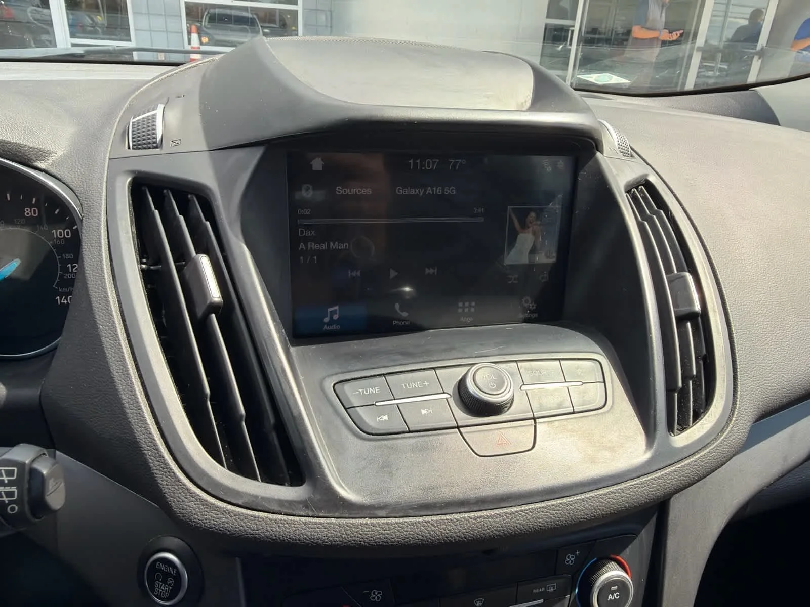 Used 2019 Ingot Silver Ford SE image 8