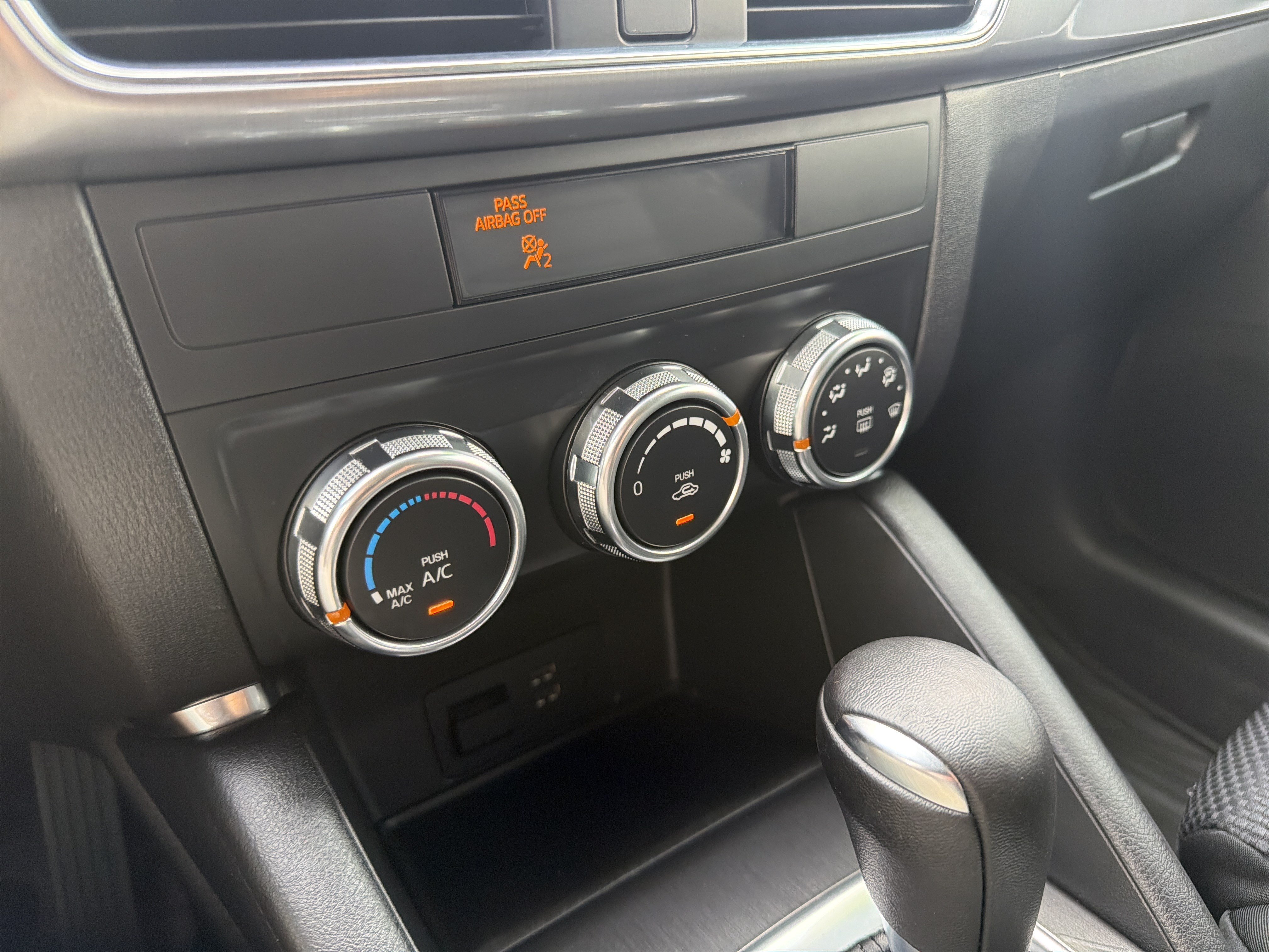 Used 2016 Sonic Silver Metallic Mazda Touring image 7