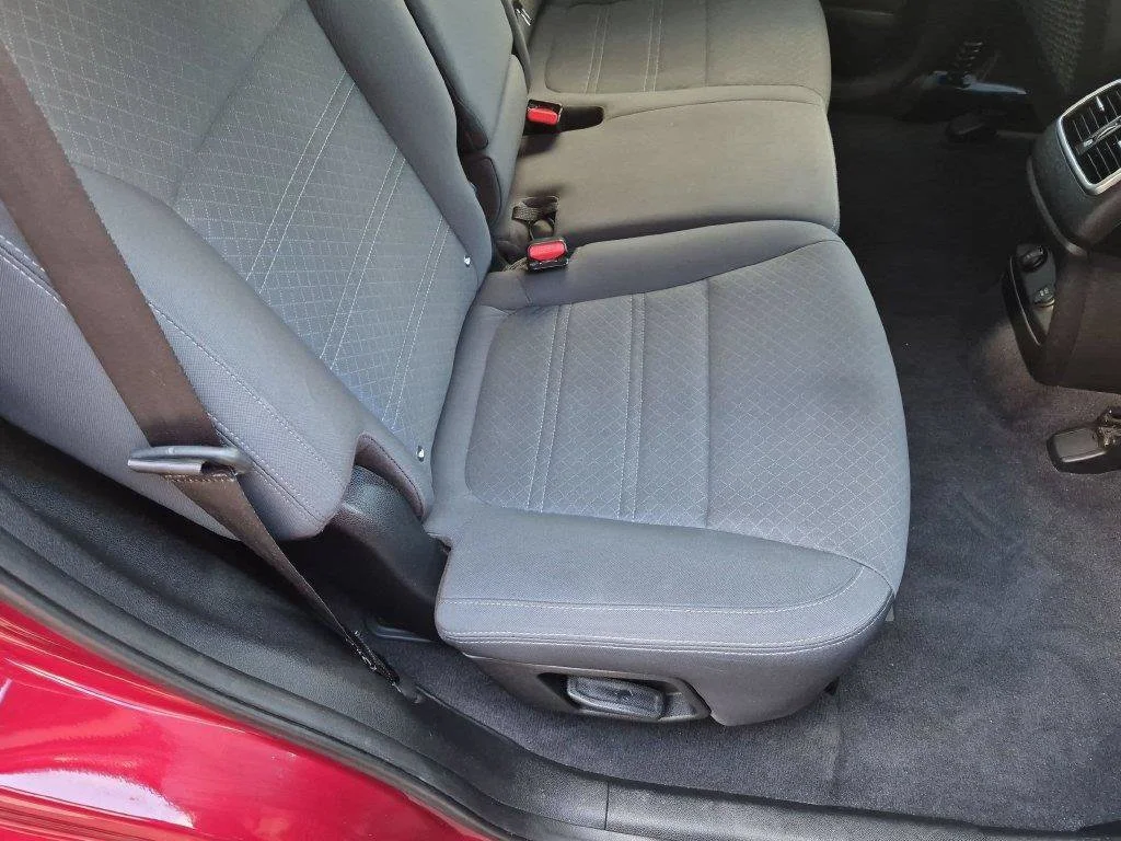 Used 2017 Red Kia LX image 20