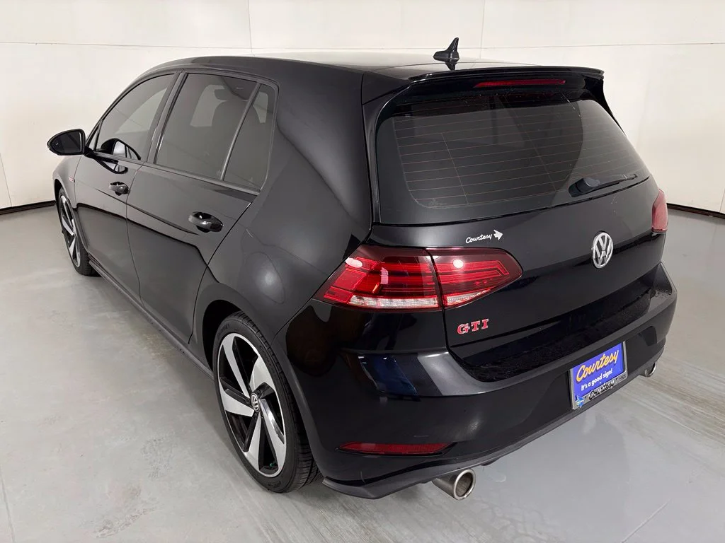 Used 2021 Black Volkswagen 2.0T S image 6