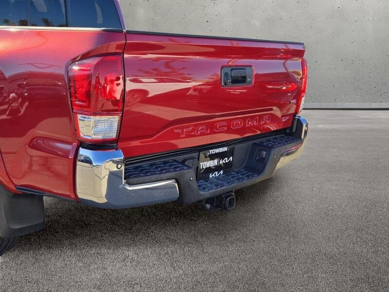 Used 2017 Barcelona Red Metallic TOYOTA SR5 DOUBLE CAB 5