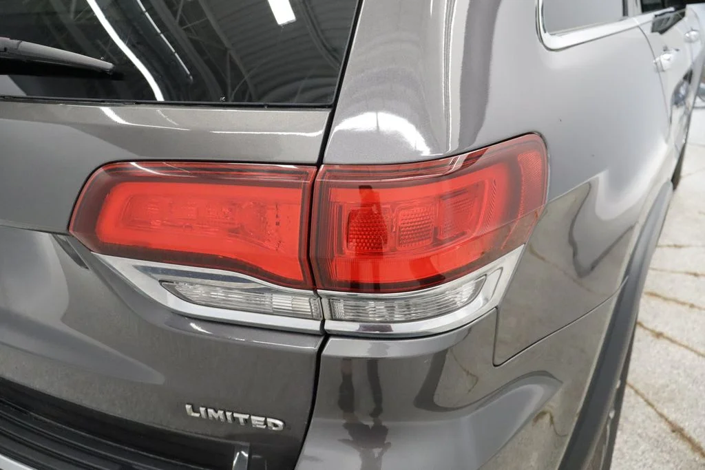 Certified Used 2020 Gray Jeep Limited image 21