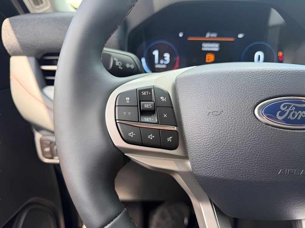 Used 2026 White Metallic Ford Active image 18