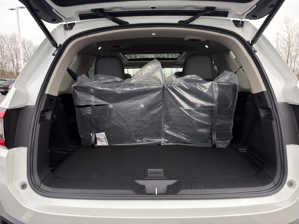 New 2026 Platinum White Pearl Honda Touring image 23