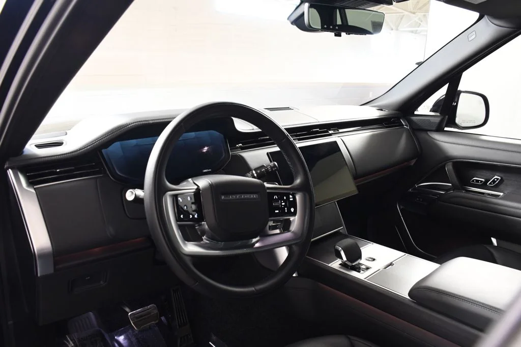 Used 2025 Santorini Black Metallic Land Rover Autobiography image 12