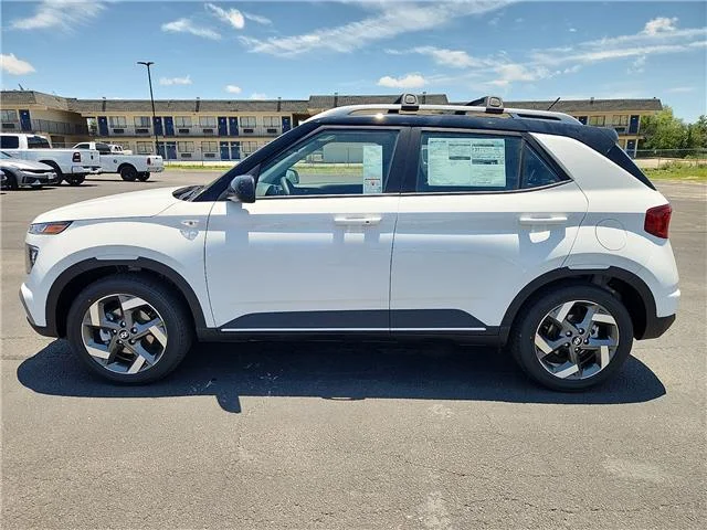 New 2026 Lunar White w/Black Roof Hyundai SEL image 2
