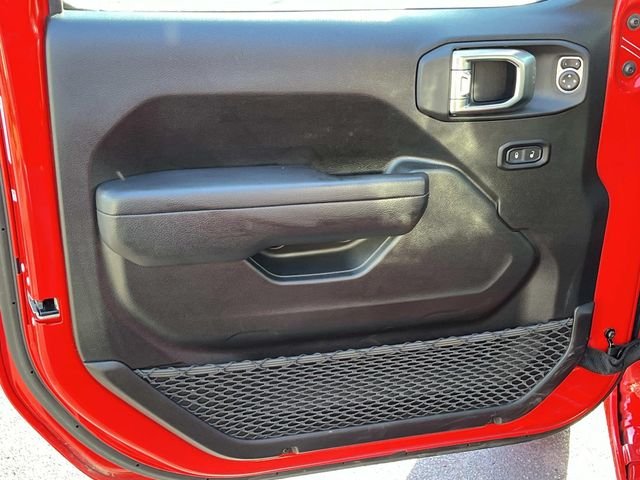 Used 2025 Red Jeep Sport S image 21