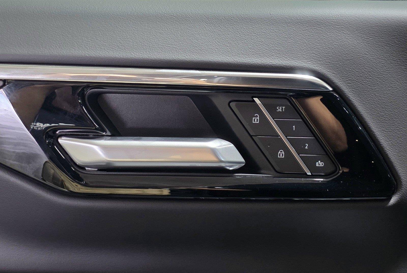 2027 Chevrolet Tahoe LT - Photo 23