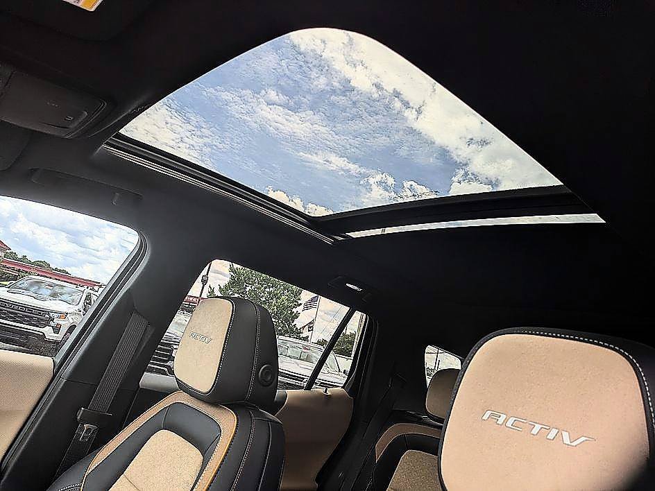 New 2026 Polar White Tricoat Chevrolet ACTIV image 25