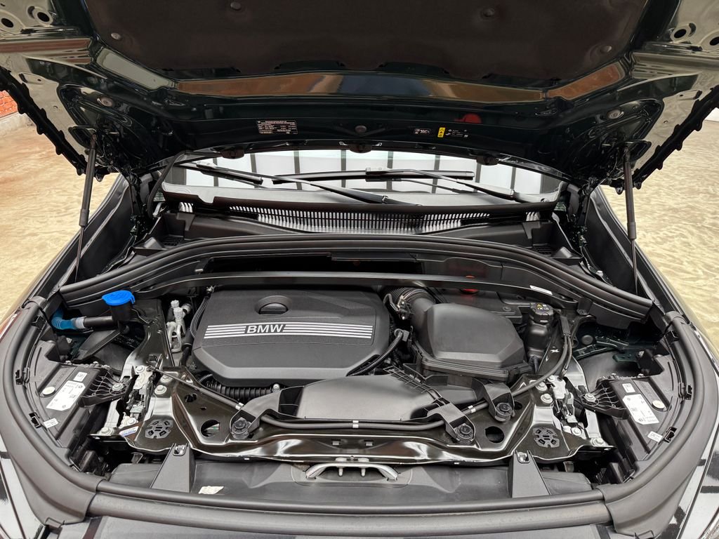 2025 BMW X1 28i - Photo 27
