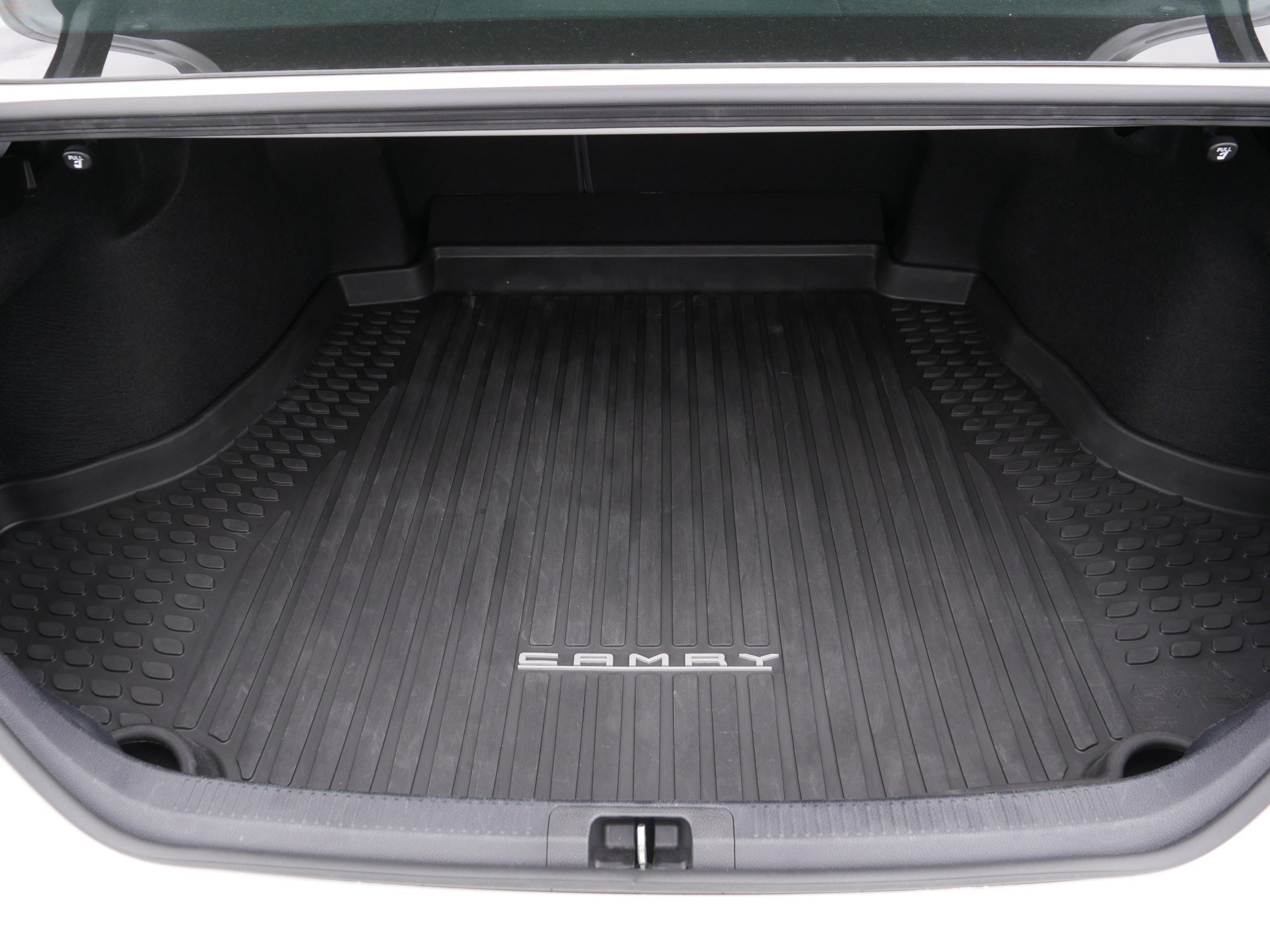 Used 2023 Wind Chill Pearl Toyota XLE image 18