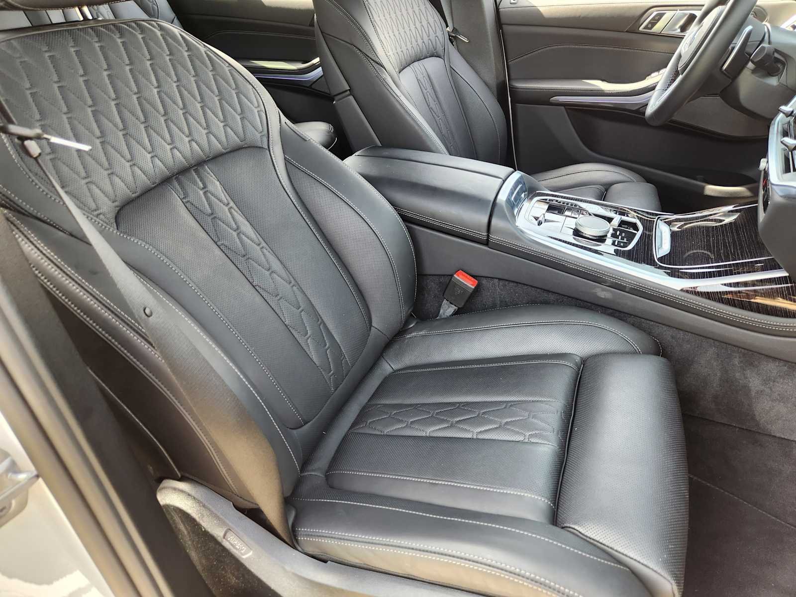2025 BMW X7 M60i - Photo 11