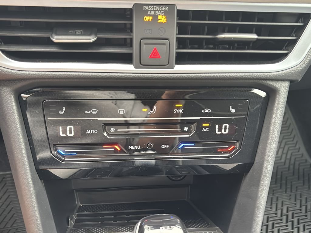New 2026 Black Volkswagen 1.5T SE image 27